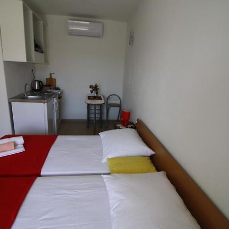 Apartment Gita Sumartin Bagian luar foto